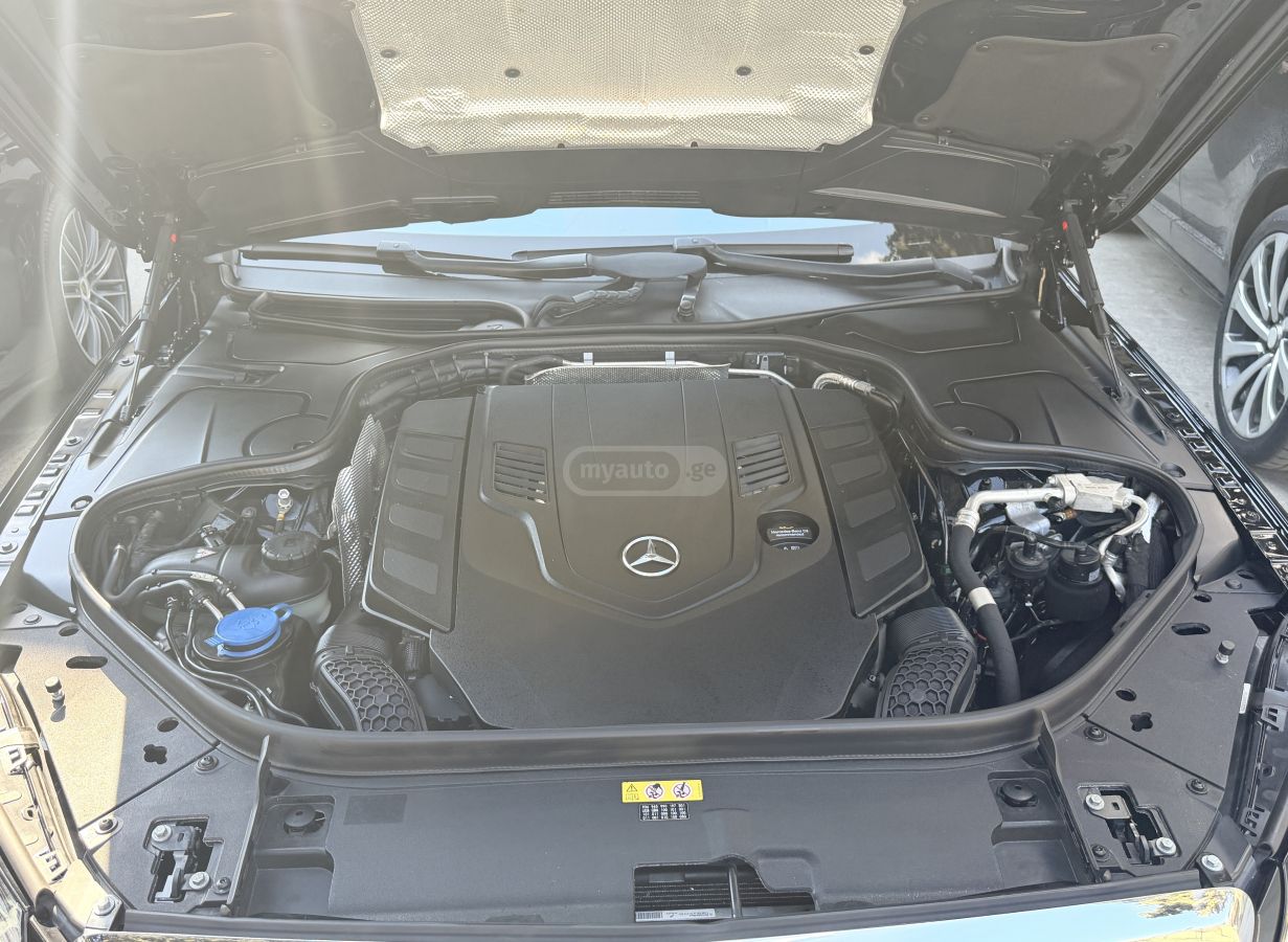 Mercedes-Benz S 560 - фото 11