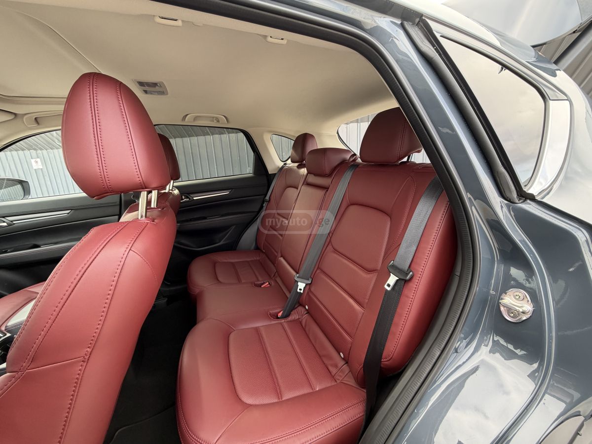 Mazda CARBON EDITION — миниатюра 8