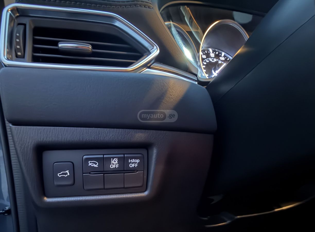 Mazda CARBON EDITION — миниатюра 9