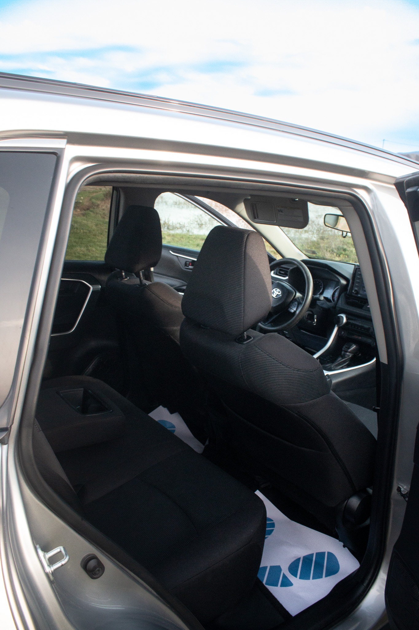 Toyota Rav 4 - фото 6