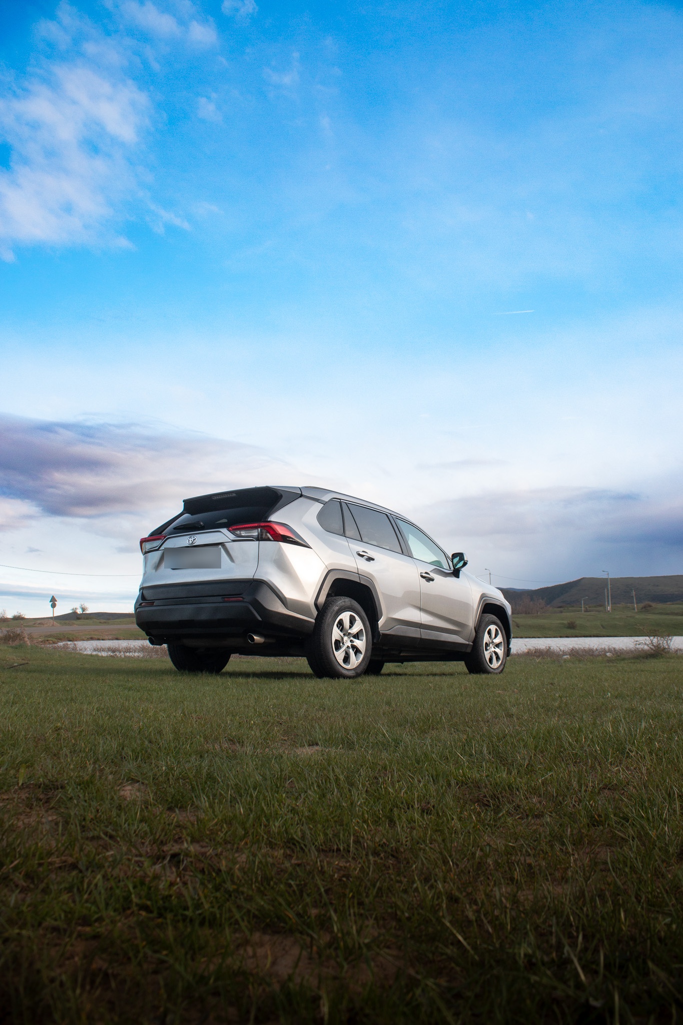 Toyota Rav 4 - фото 8