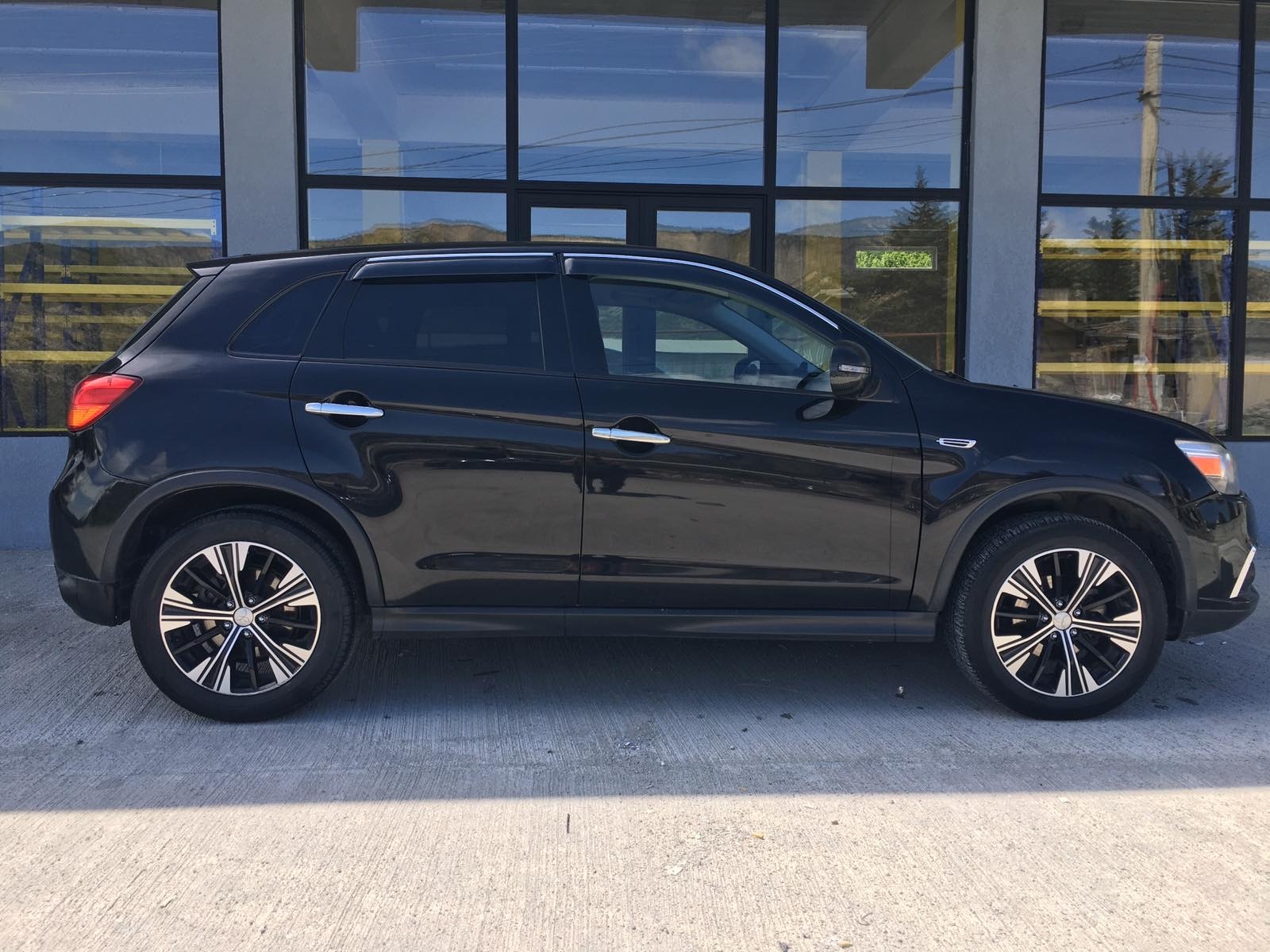 Mitsubishi Outlander Sport - фото 3