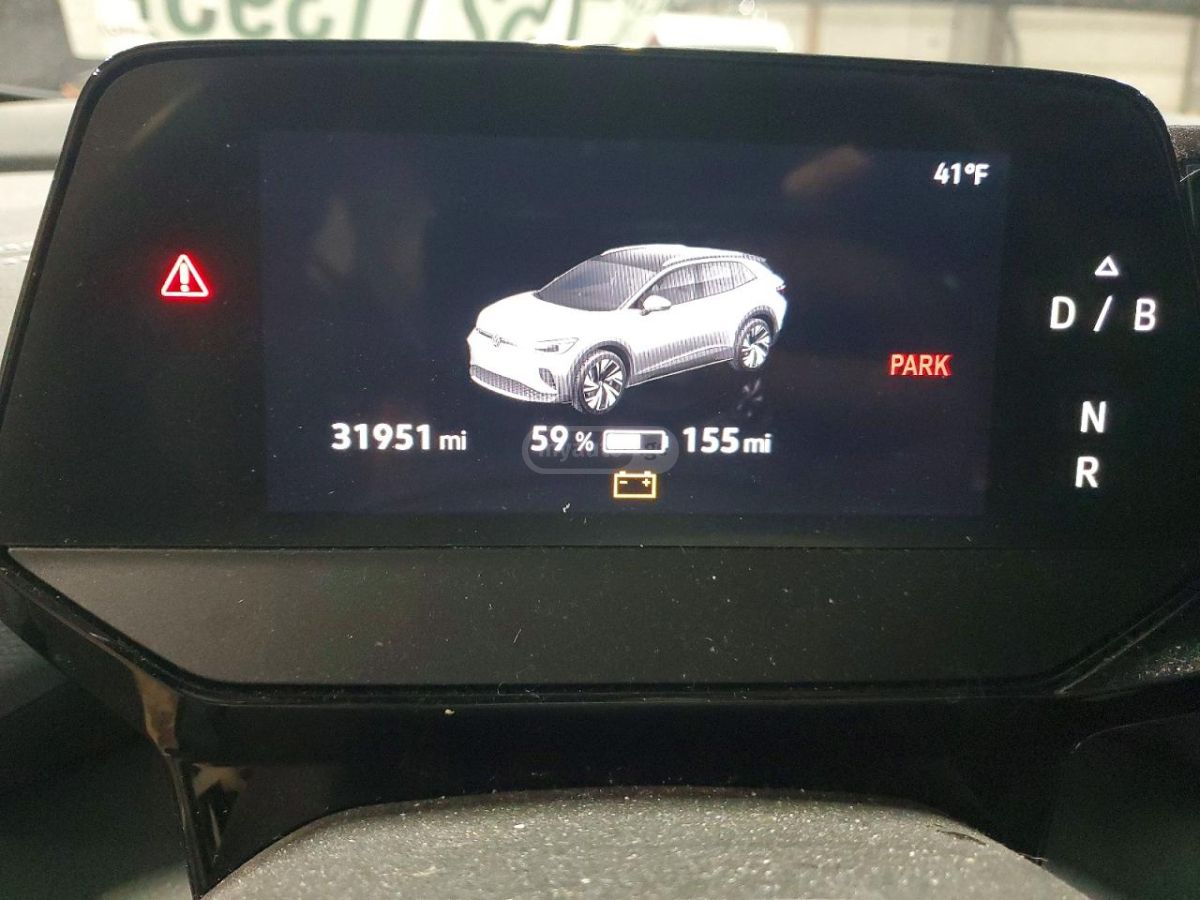 Volkswagen ID 4 - фото 11