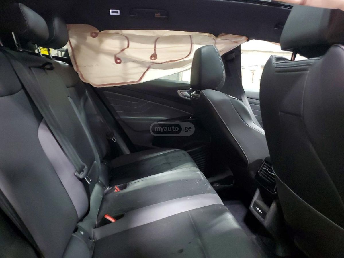 Volkswagen ID 4 - фото 5