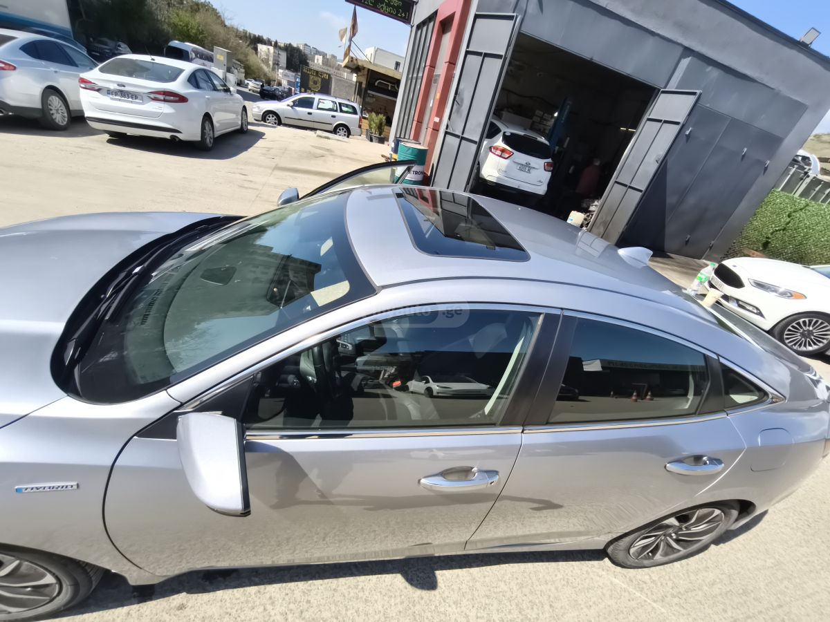 Honda Insight - фото 12