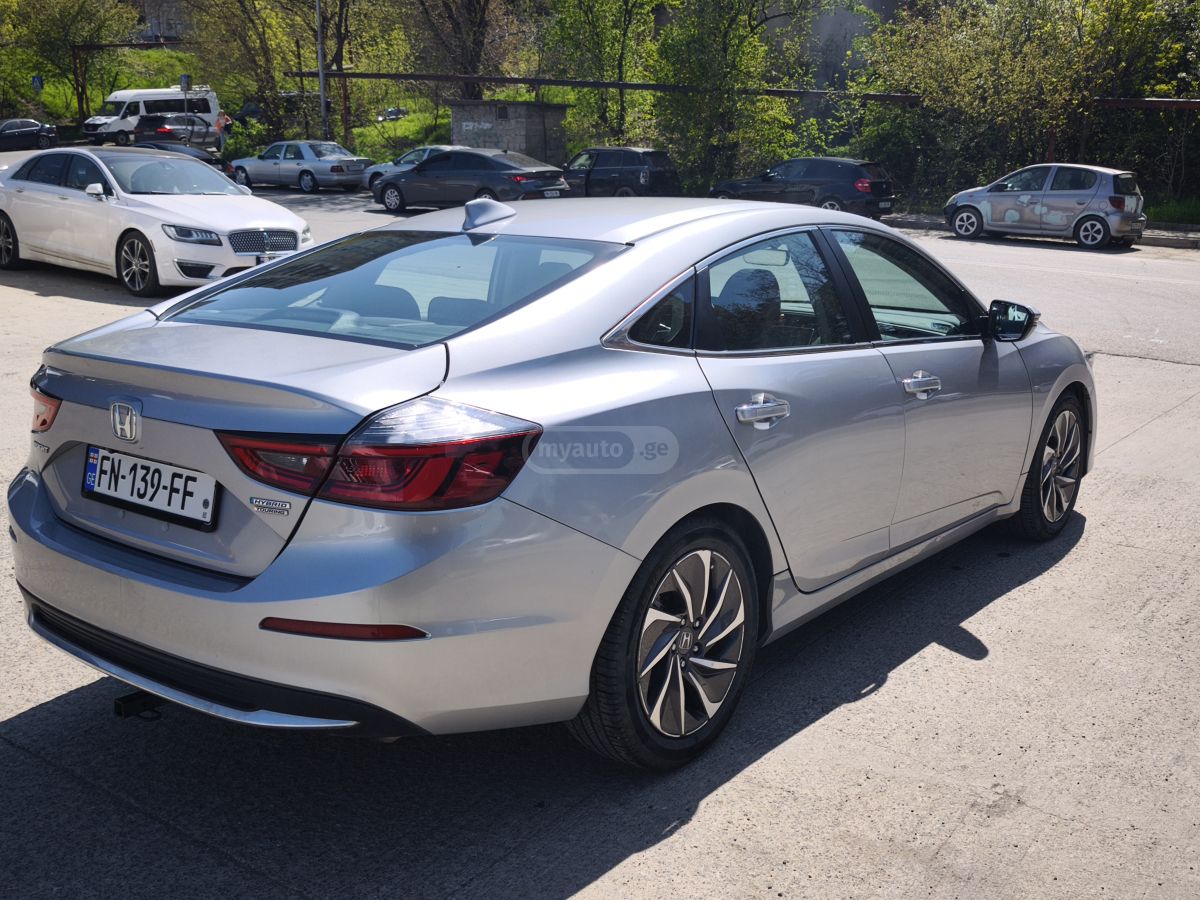 Honda Insight - фото 5