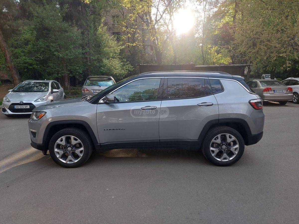 Jeep Compass - фото 4