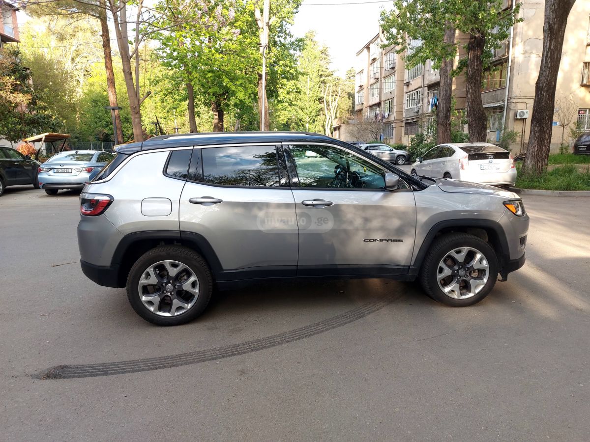Jeep Compass - фото 5