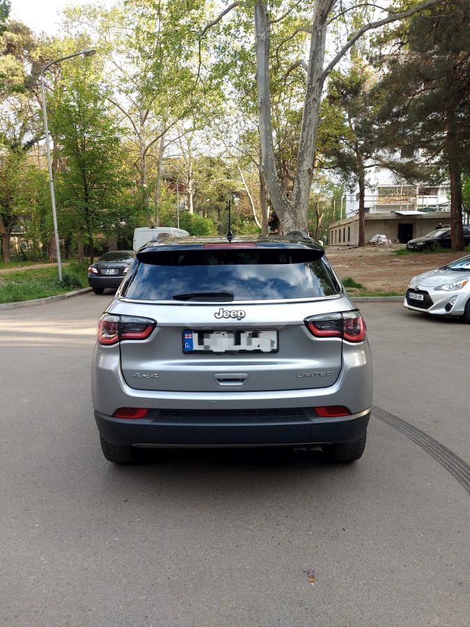 Jeep Compass - фото 6