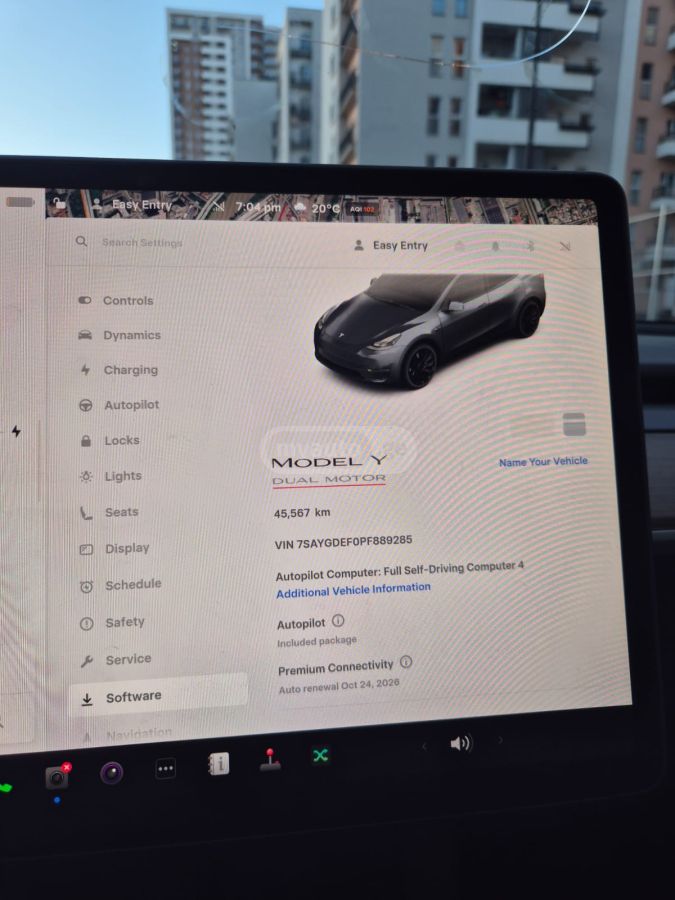 Tesla Model Y - фото 8