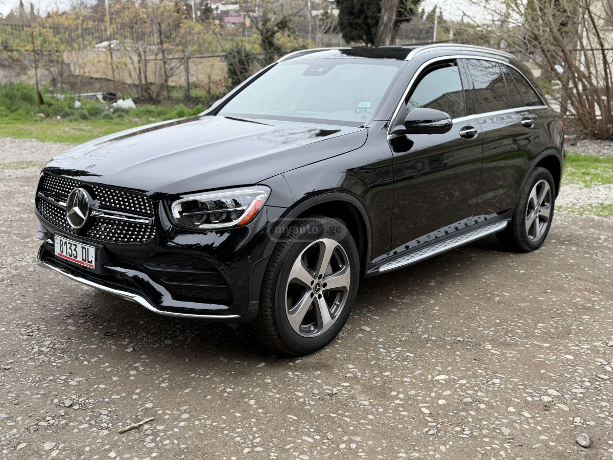 Mercedes-Benz GLC 300 - фото 1