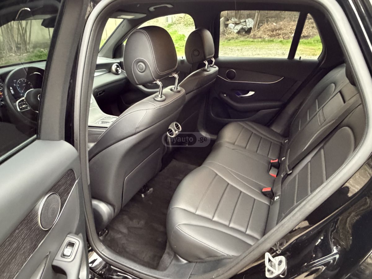 Mercedes-Benz GLC 300 - фото 10