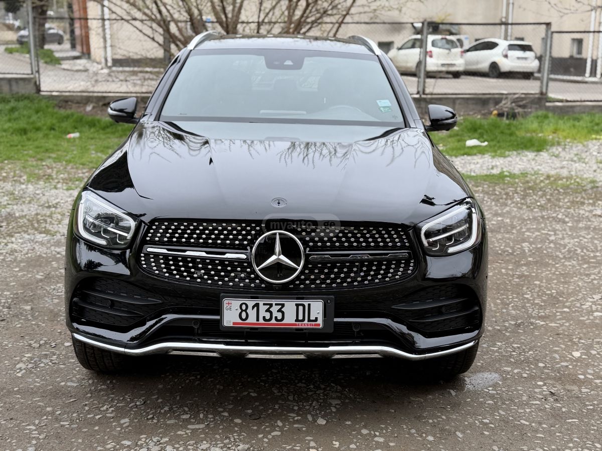 Mercedes-Benz GLC 300 - фото 14