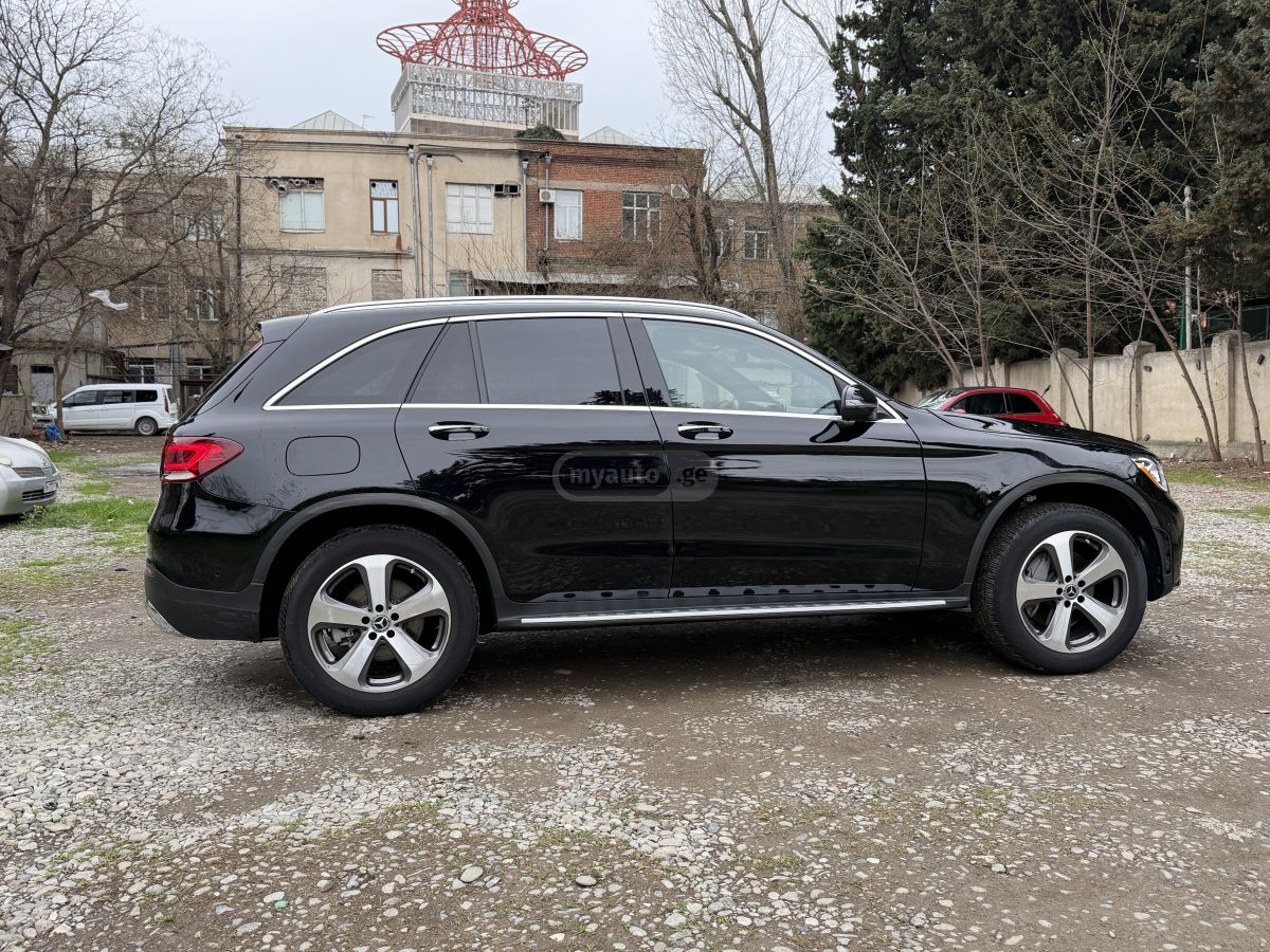 Mercedes-Benz GLC 300 - фото 8