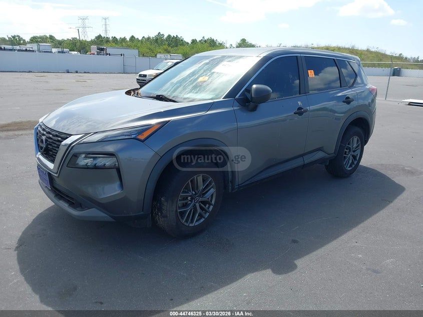 Nissan Rogue - фото 2