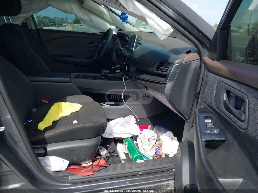 Nissan Rogue - фото 5