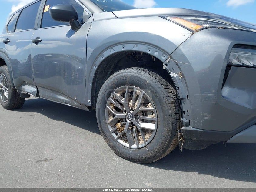 Nissan Rogue - фото 6