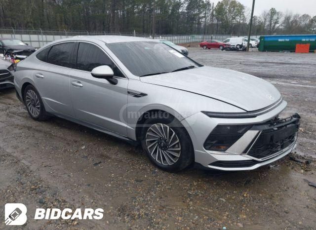 Hyundai Sonata - фото 1