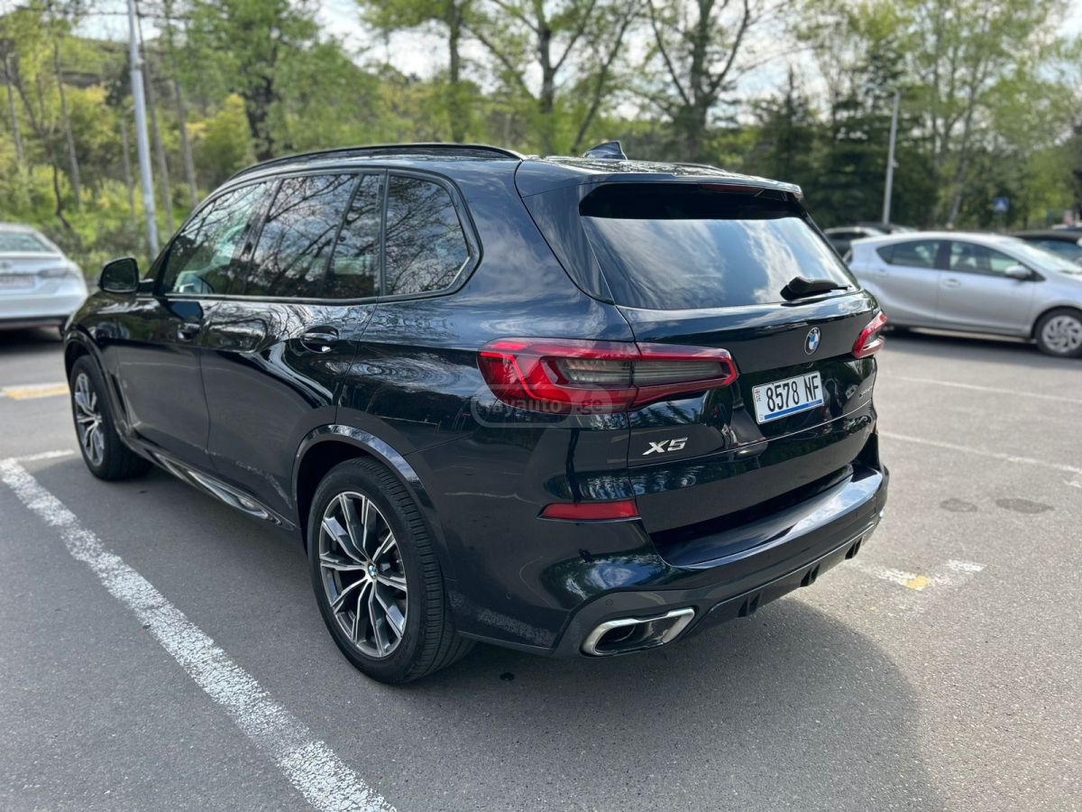 BMW X5 - фото 5
