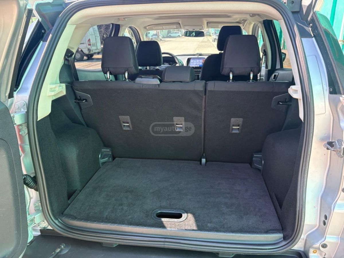 Ford EcoSport - фото 14