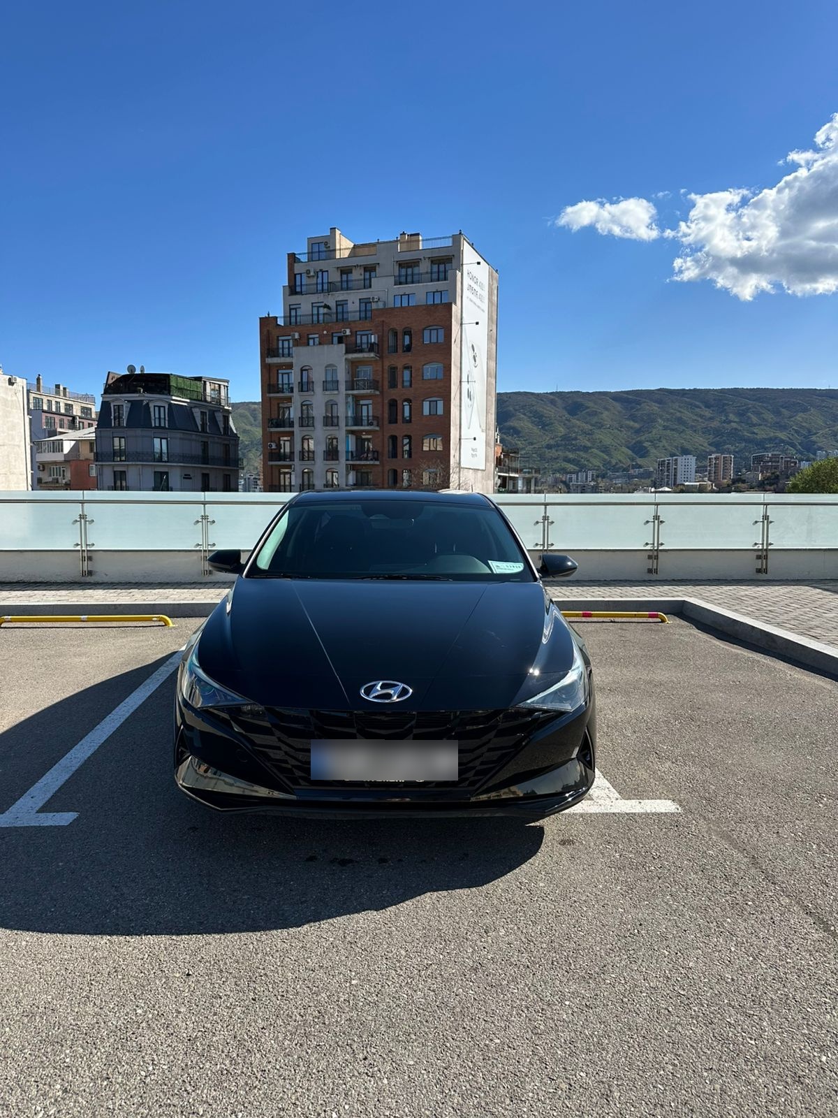 Hyundai Elantra - фото 2