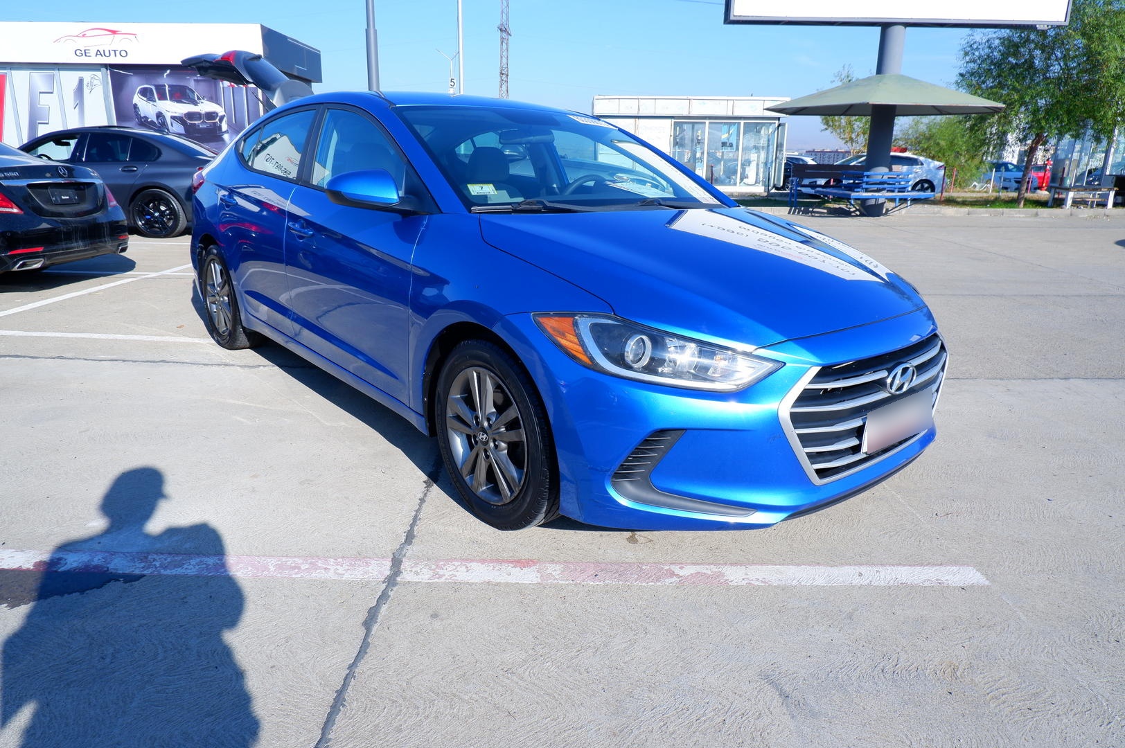 Hyundai Elantra - фото 3