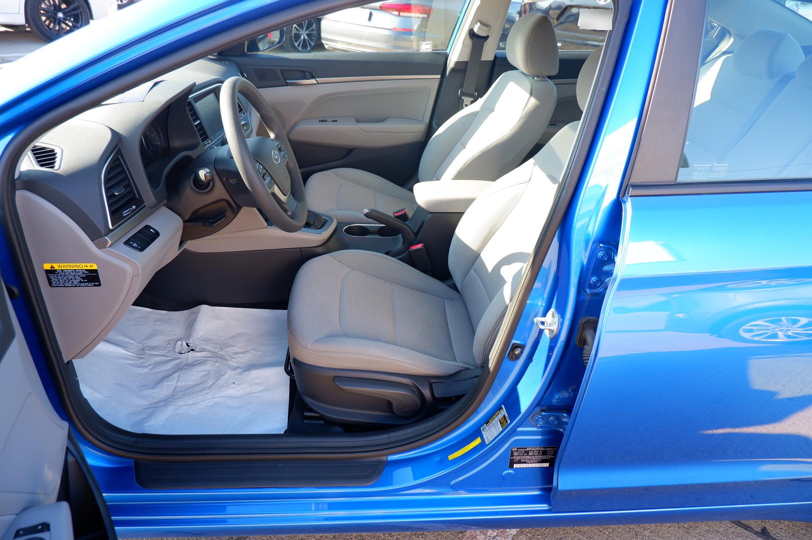 Hyundai Elantra - фото 9