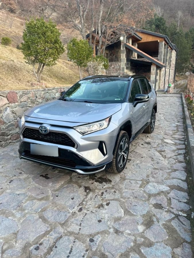 Toyota RAV 4 - фото 12