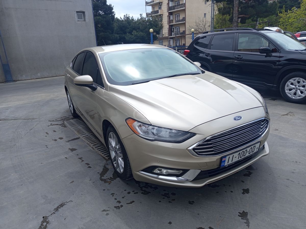 Ford Fusion - фото 1