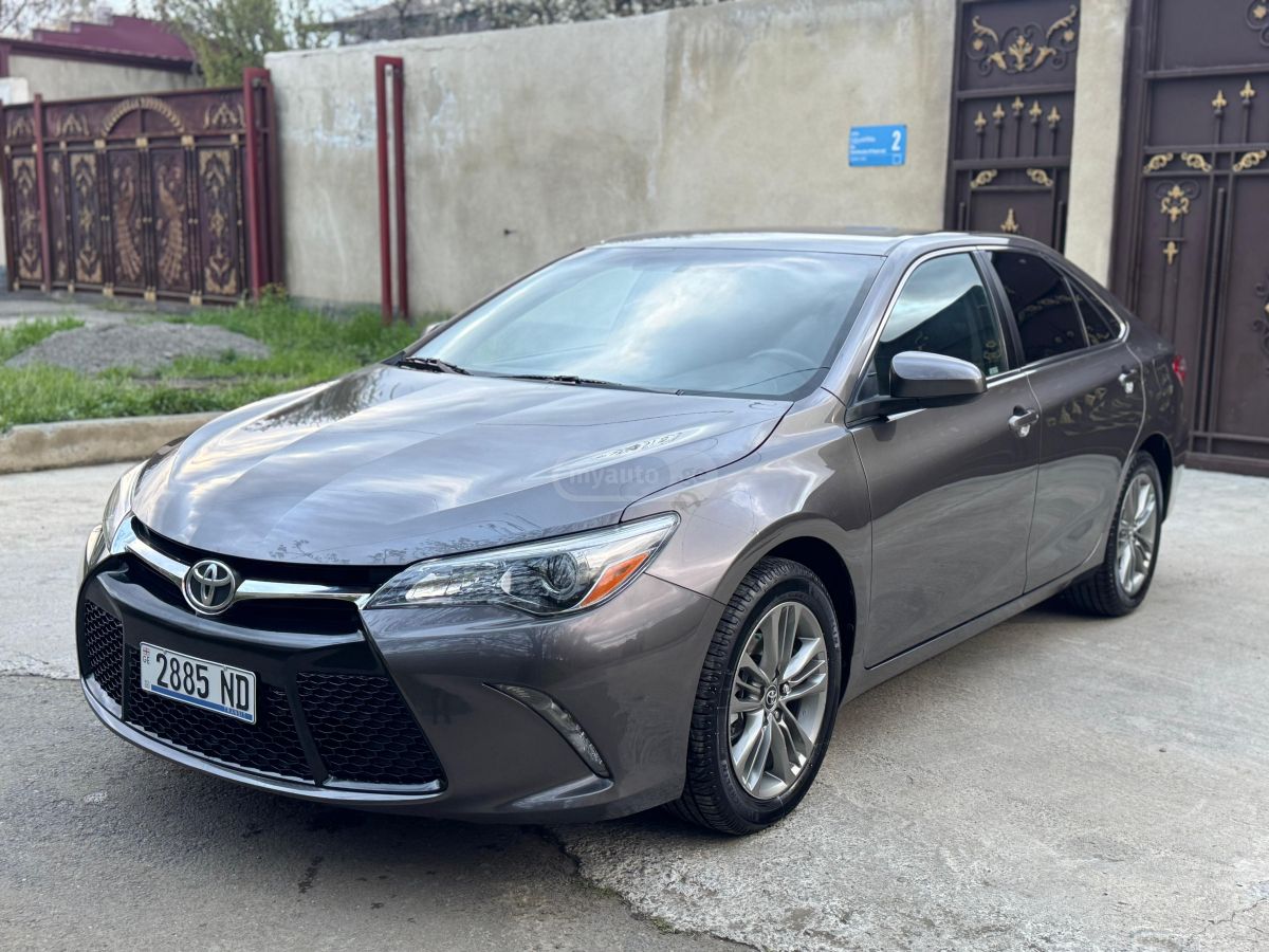 Toyota Camry - фото 5