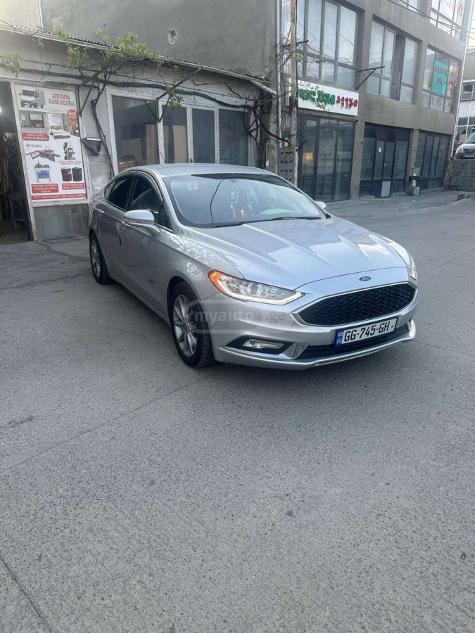 Ford Fusion - фото 11