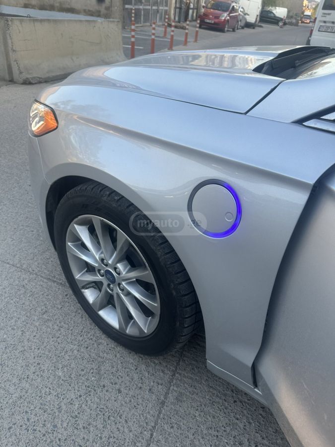Ford Fusion - фото 7