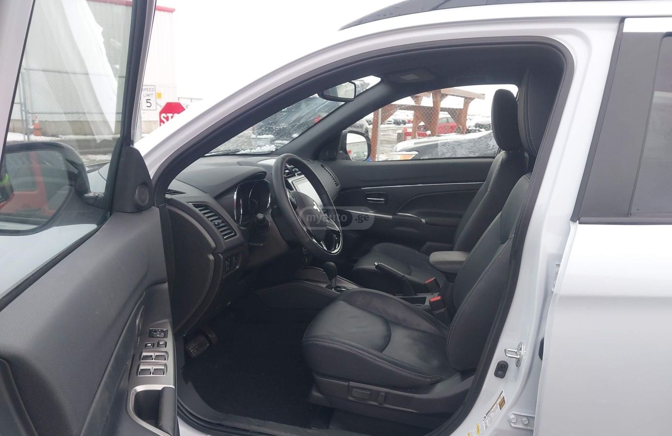 Mitsubishi SEL — миниатюра 5