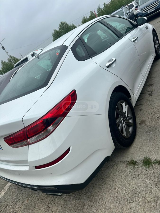 Kia Optima - фото 2