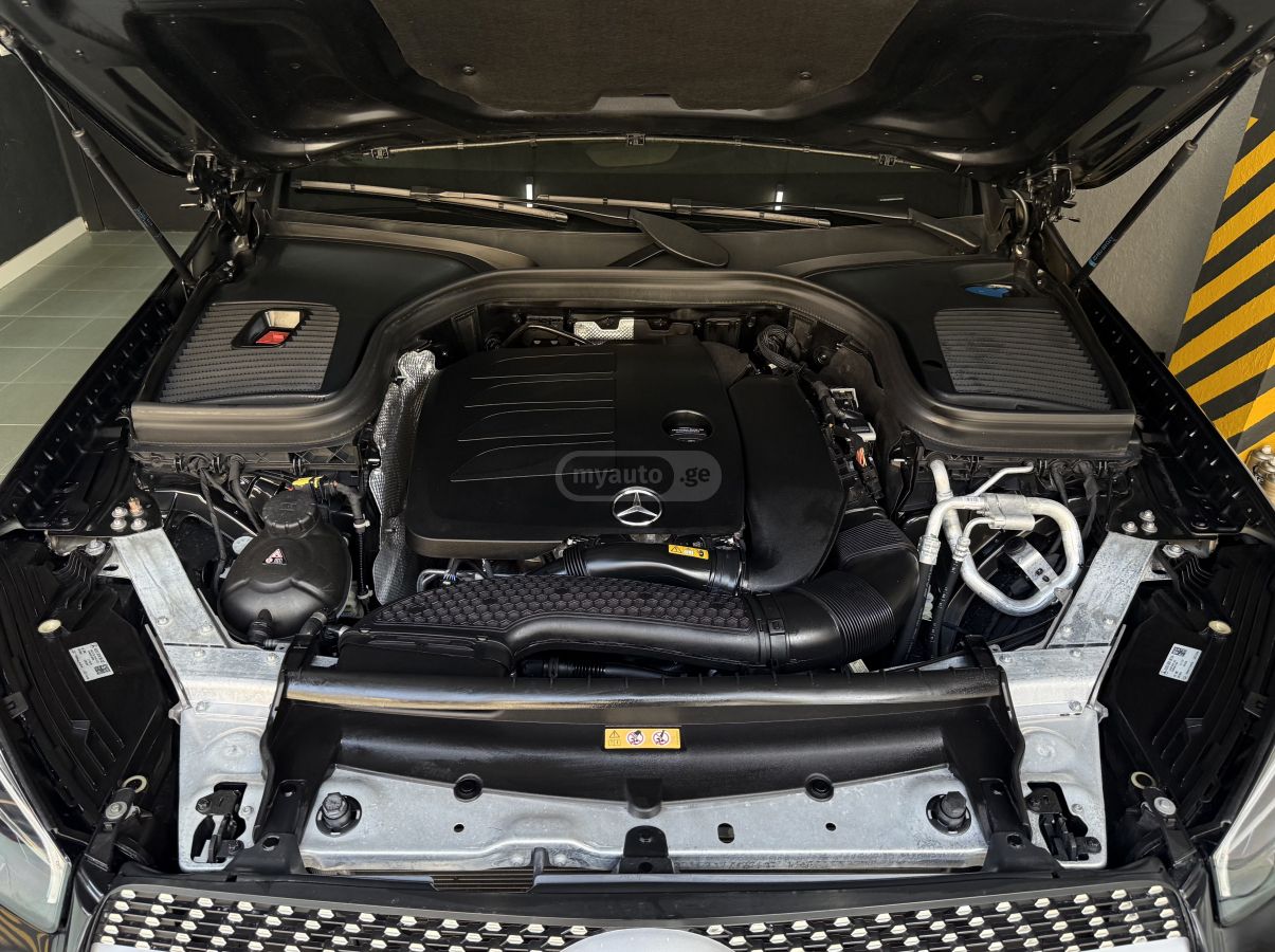 Mercedes-Benz GLC 300 - фото 11