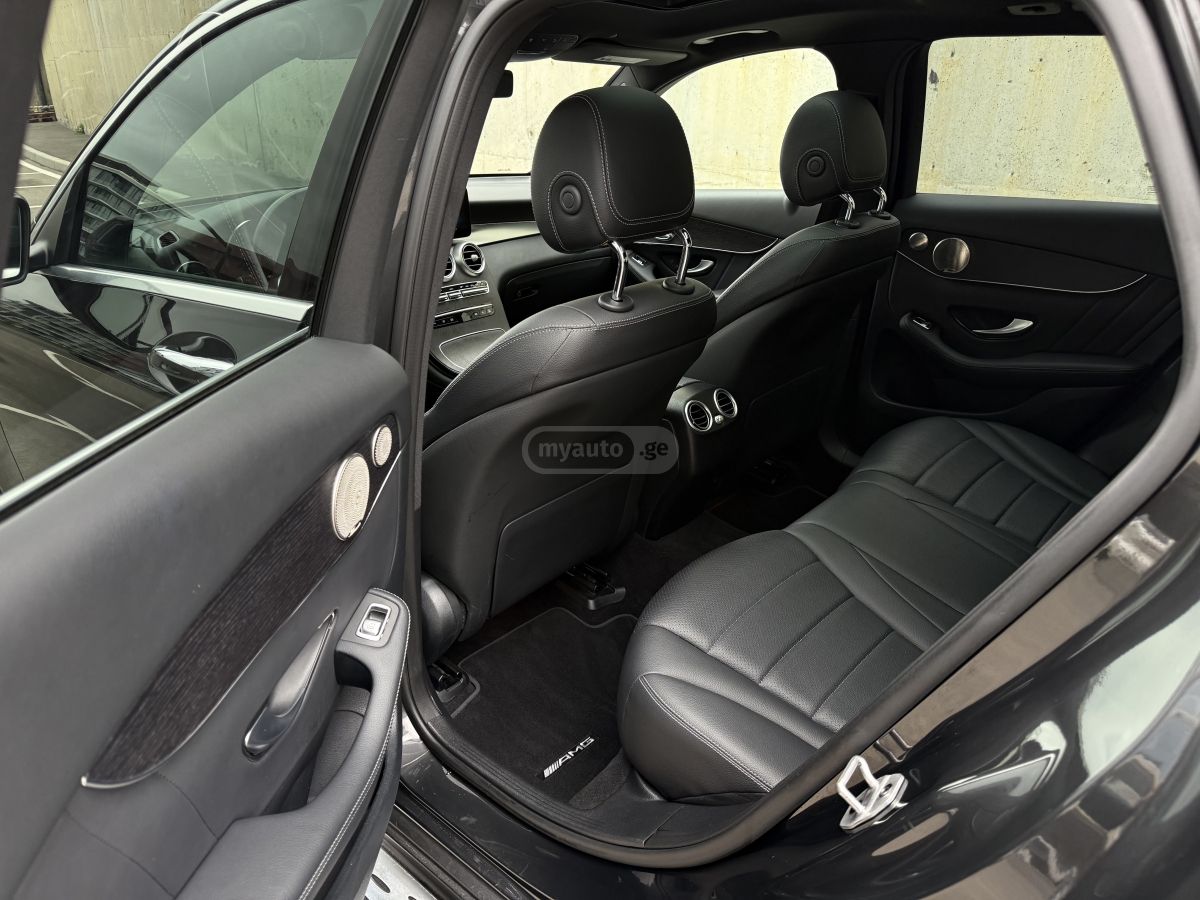 Mercedes-Benz GLC 300 - фото 7