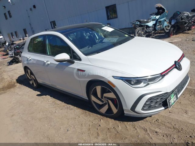 Volkswagen Golf 2023 — миниатюра 1