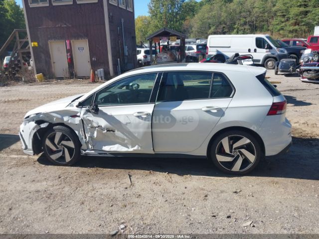 Volkswagen Golf 2023 — миниатюра 13