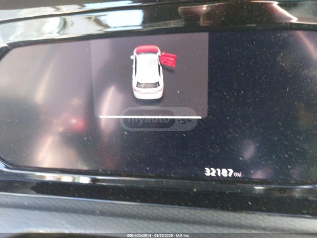 Volkswagen Golf 2023 — миниатюра 7