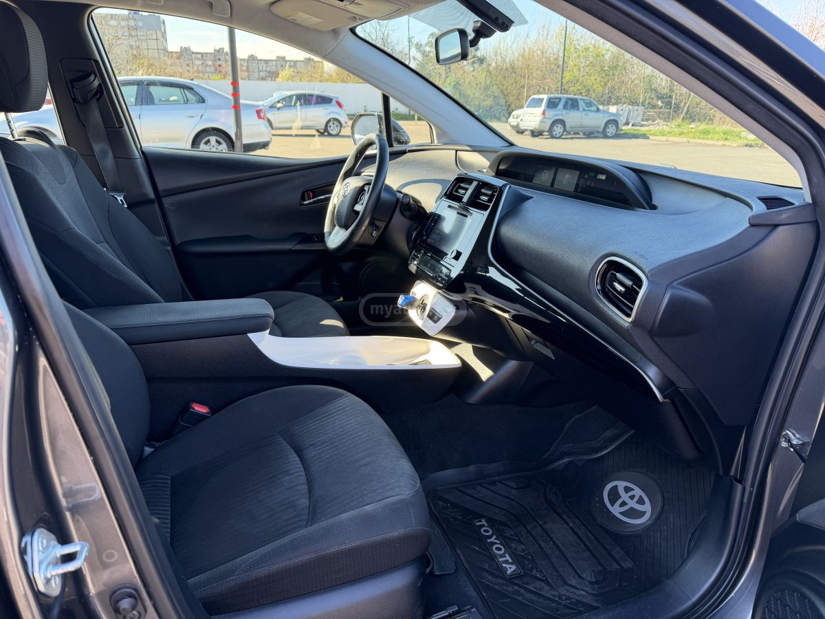 Toyota Prius - фото 11