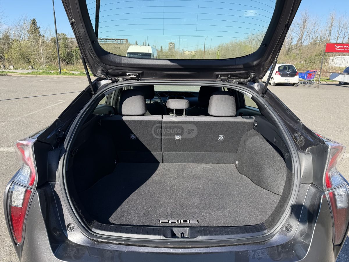 Toyota Prius - фото 12