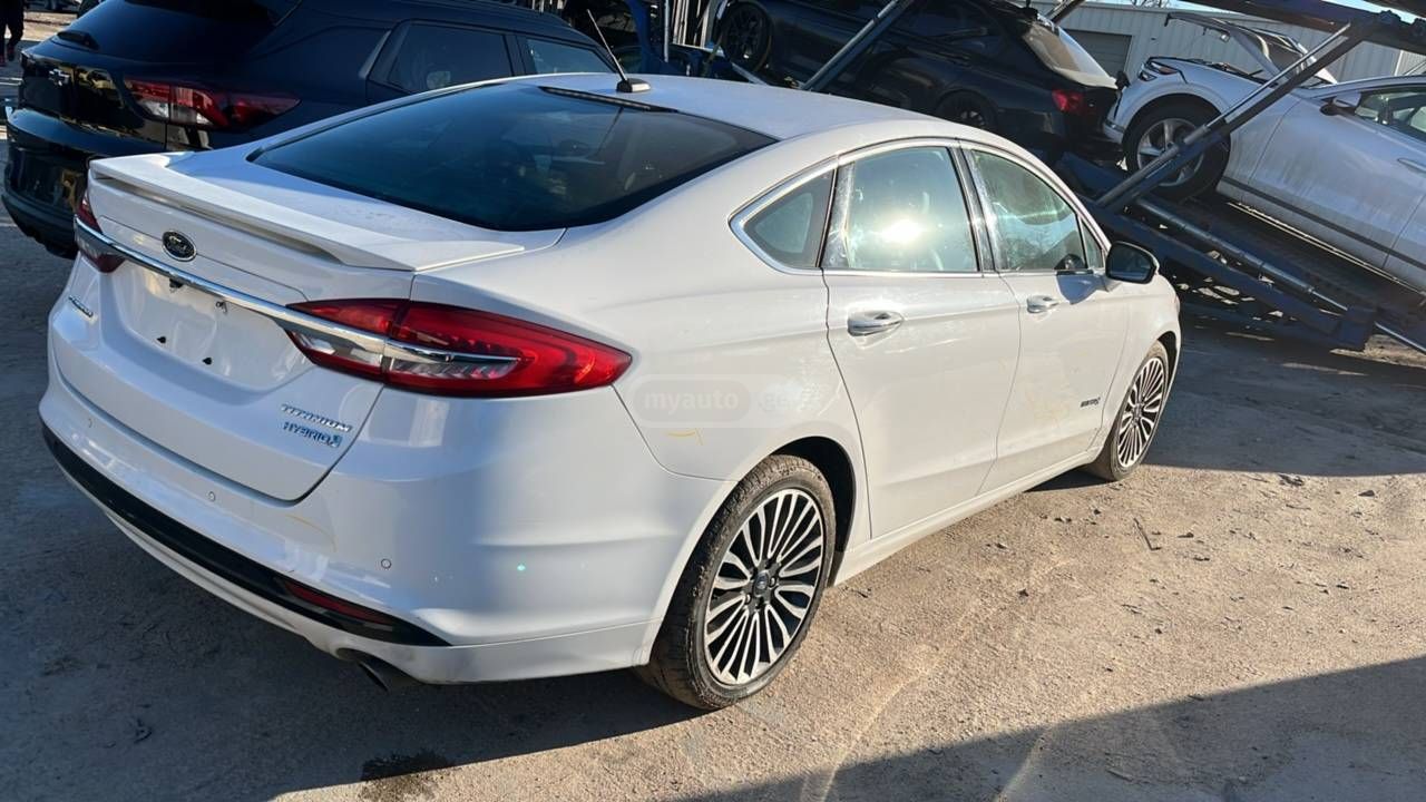 Ford Fusion - фото 3