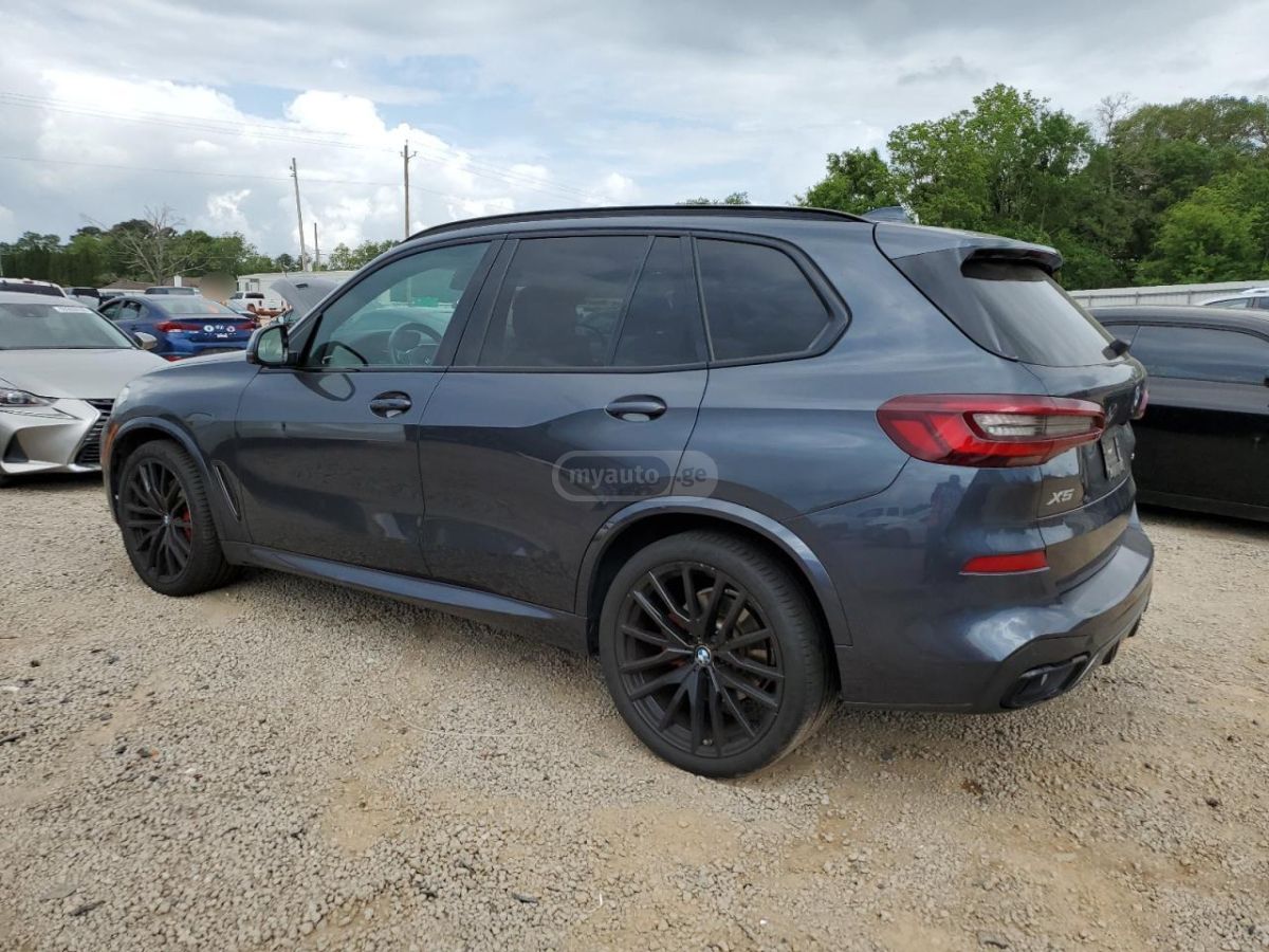 BMW X5 - фото 2
