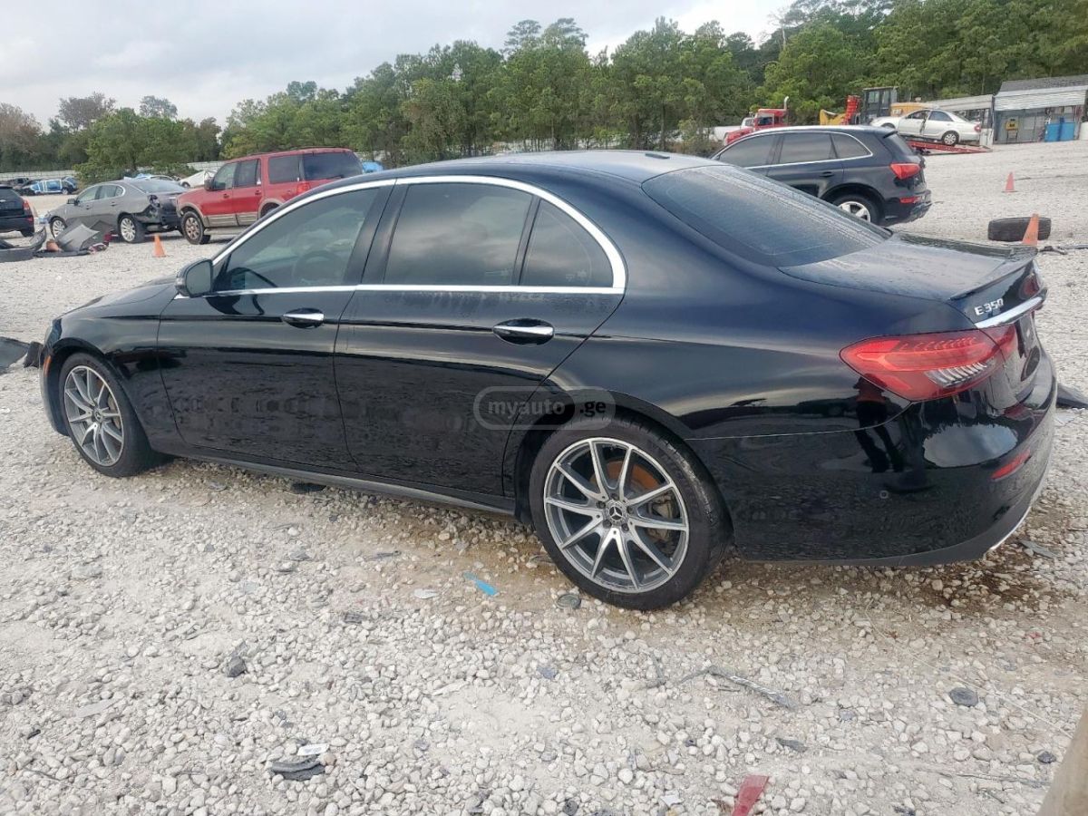 Mercedes-Benz E 300 2021 — миниатюра 2