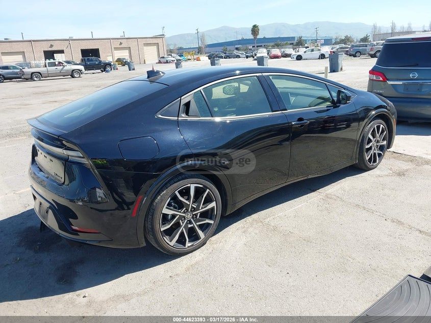 Toyota Prius Prime - фото 4