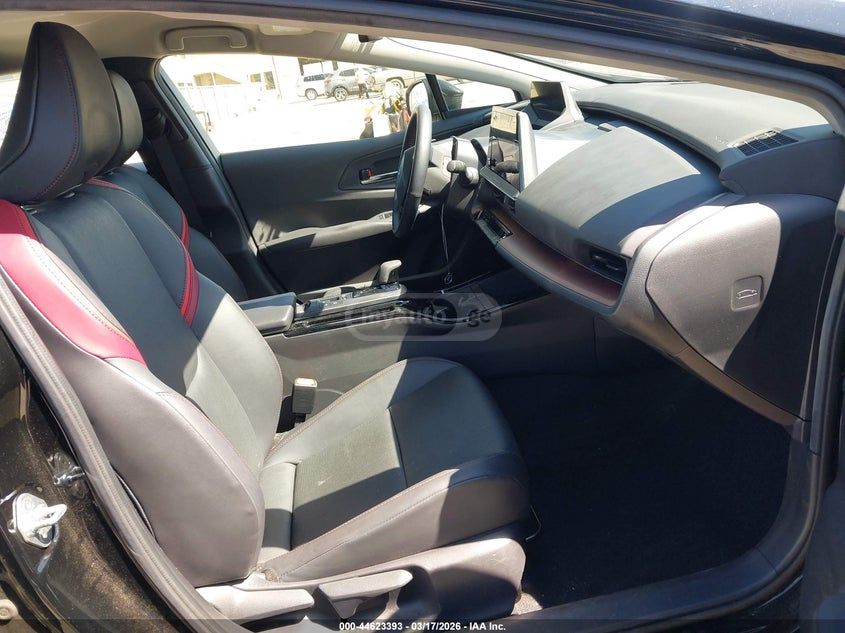 Toyota Prius Prime - фото 5