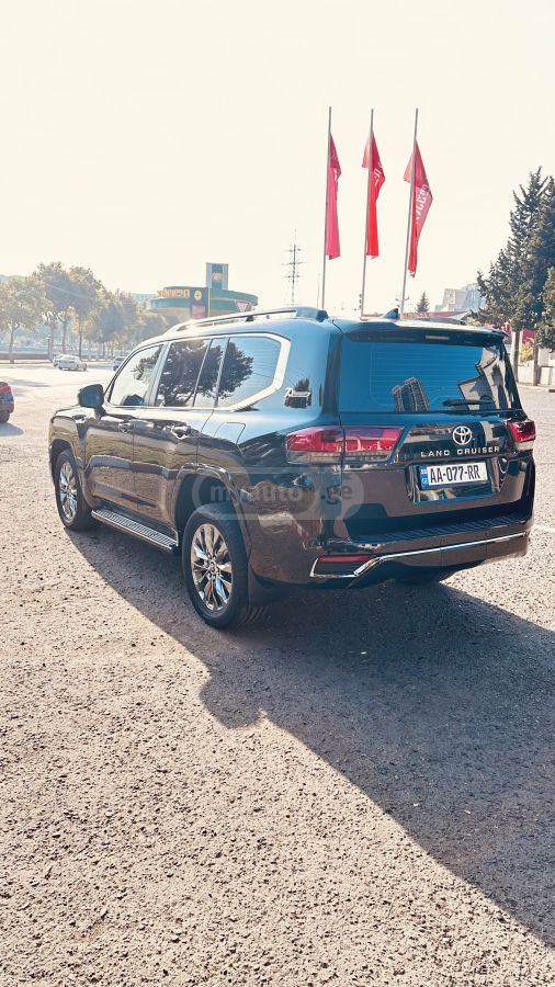 Toyota Land Cruiser - фото 7