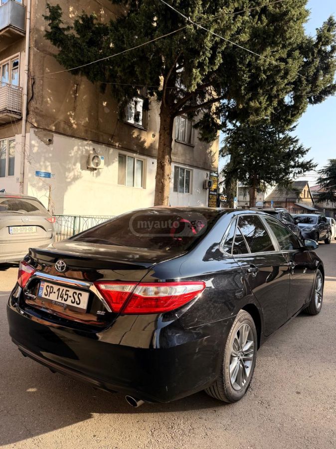 Toyota Camry - фото 6