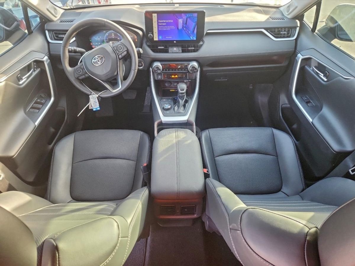 Toyota RAV 4 - фото 8