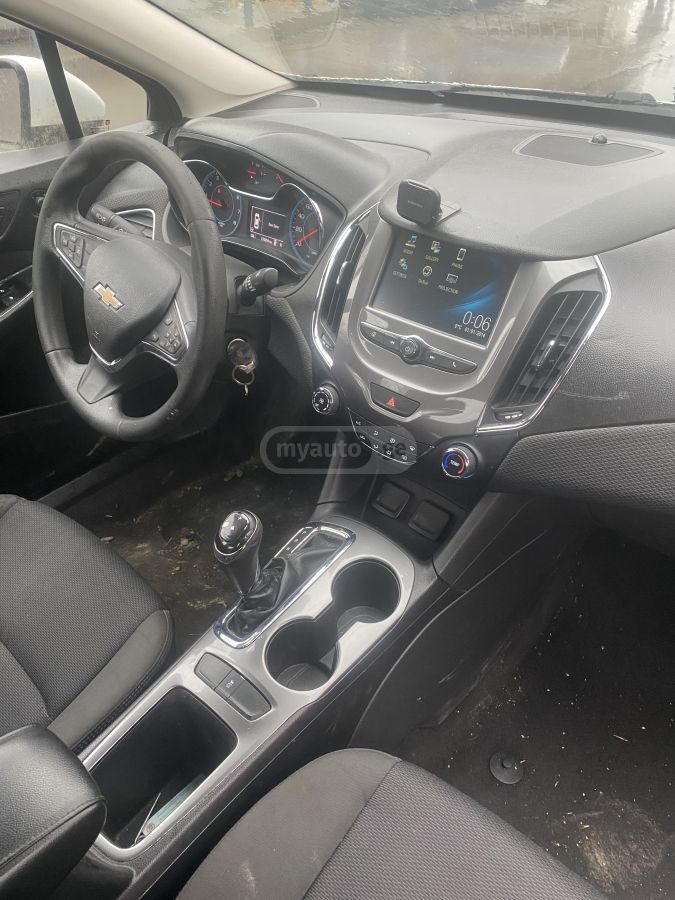 Chevrolet Cruze - фото 5